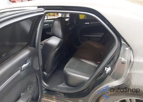 2012 Chrysler 300 Srt8 z USA, uszkodzony, nr VIN 2C3CCAFJ7CH800860